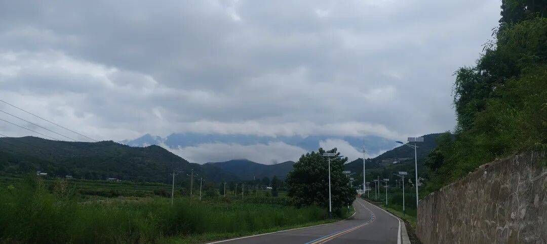 千里单骑走秦晋之十六 旷野、雨天、狂风、大雾、海拔 1500+,最孤独的盘山公路 千里单骑走秦晋之十六 旷野、雨天、狂风、大雾、海拔 1500+,最孤独的盘山公路