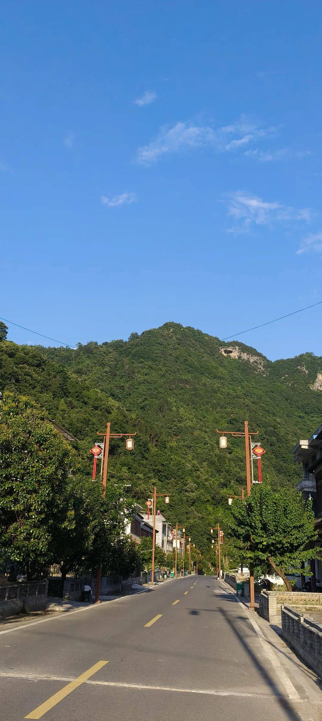 四川到山西摩旅游记三   今天骑不动道，风景太美