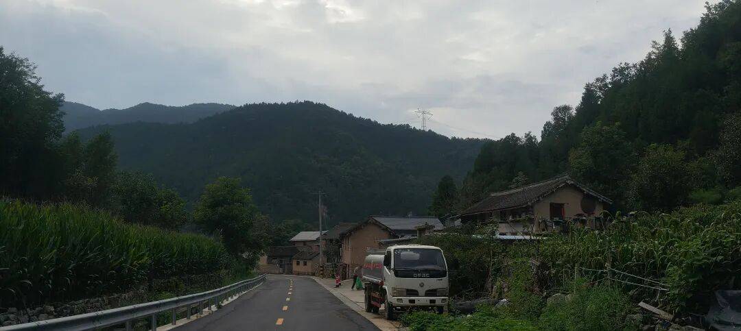 千里单骑走秦晋之十六 旷野、雨天、狂风、大雾、海拔 1500+,最孤独的盘山公路 千里单骑走秦晋之十六 旷野、雨天、狂风、大雾、海拔 1500+,最孤独的盘山公路