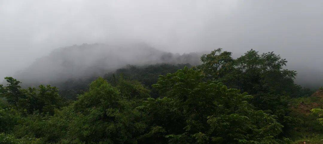 千里单骑走秦晋之十六 旷野、雨天、狂风、大雾、海拔 1500+,最孤独的盘山公路 千里单骑走秦晋之十六 旷野、雨天、狂风、大雾、海拔 1500+,最孤独的盘山公路