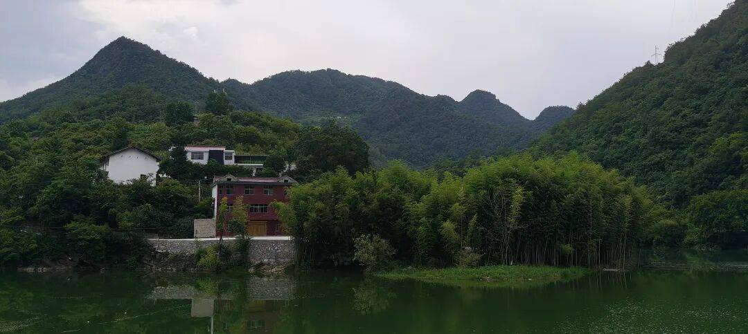 四川到山西摩旅游记三   今天骑不动道，风景太美