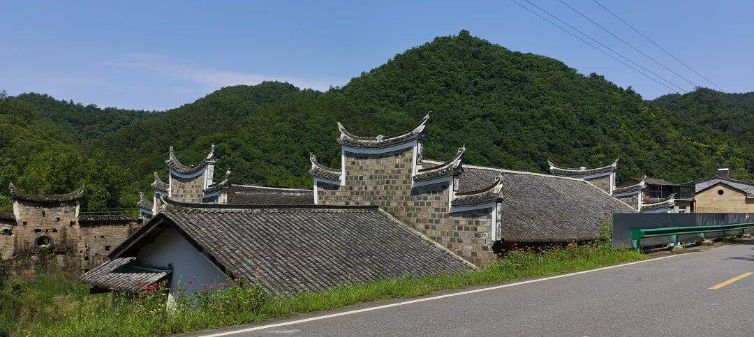 四川到山西摩旅游记三   今天骑不动道，风景太美