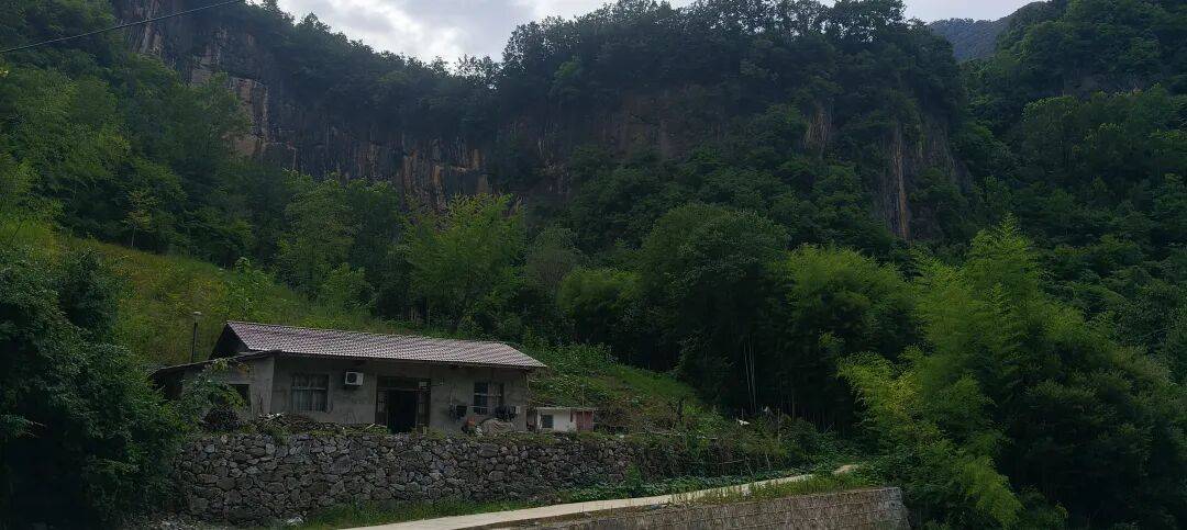 四川到山西摩旅游记三   今天骑不动道，风景太美