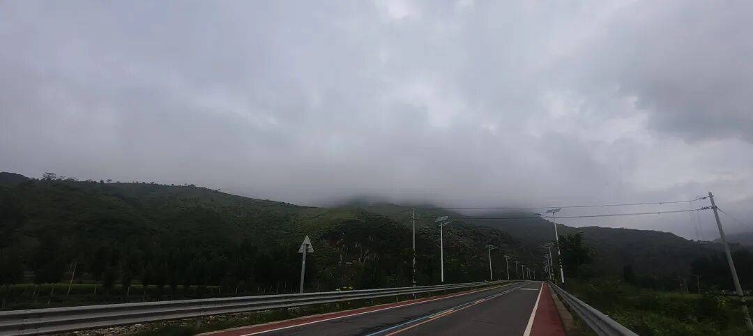 千里单骑走秦晋之十六 旷野、雨天、狂风、大雾、海拔 1500+,最孤独的盘山公路 千里单骑走秦晋之十六 旷野、雨天、狂风、大雾、海拔 1500+,最孤独的盘山公路