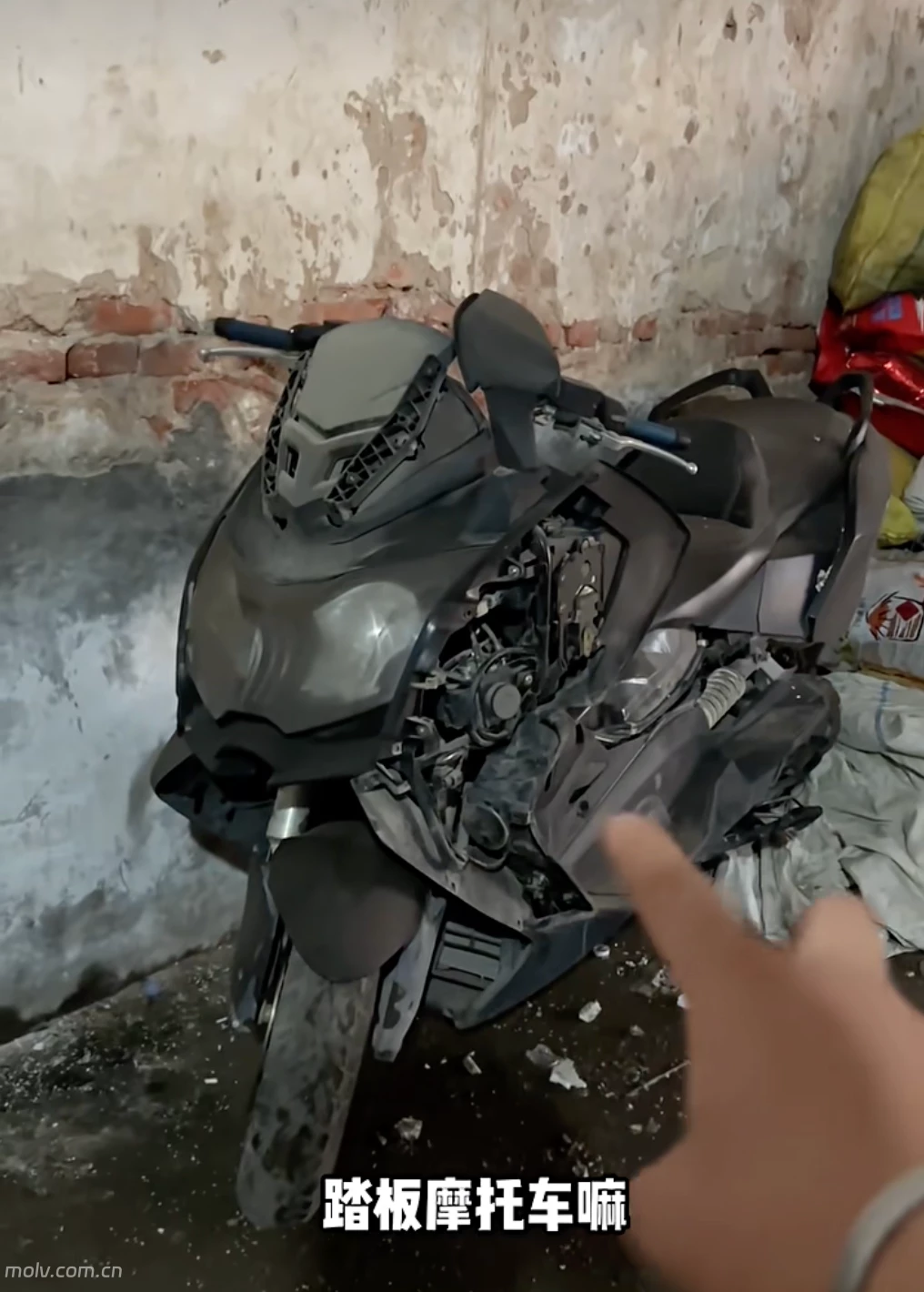 废品站捡漏：宝马 C650GT 重生记