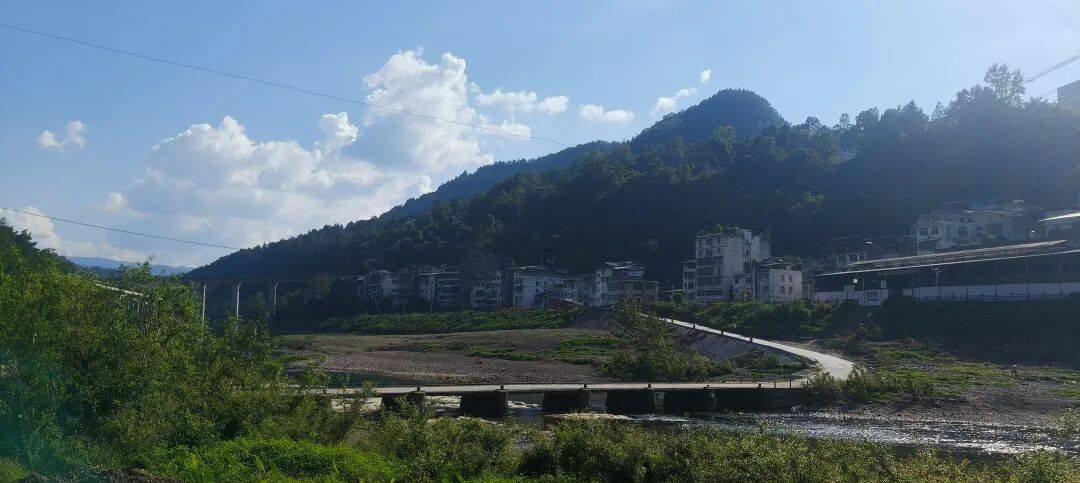 千里单骑走秦晋之三十八：我像一只青蛙，趴在四川这口锅的边缘不敢下锅，里面真烫