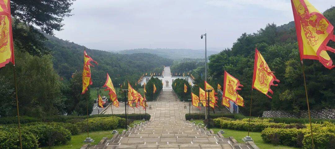 千里单骑走秦晋之二十六   在高平，有一座深山石窟秘境