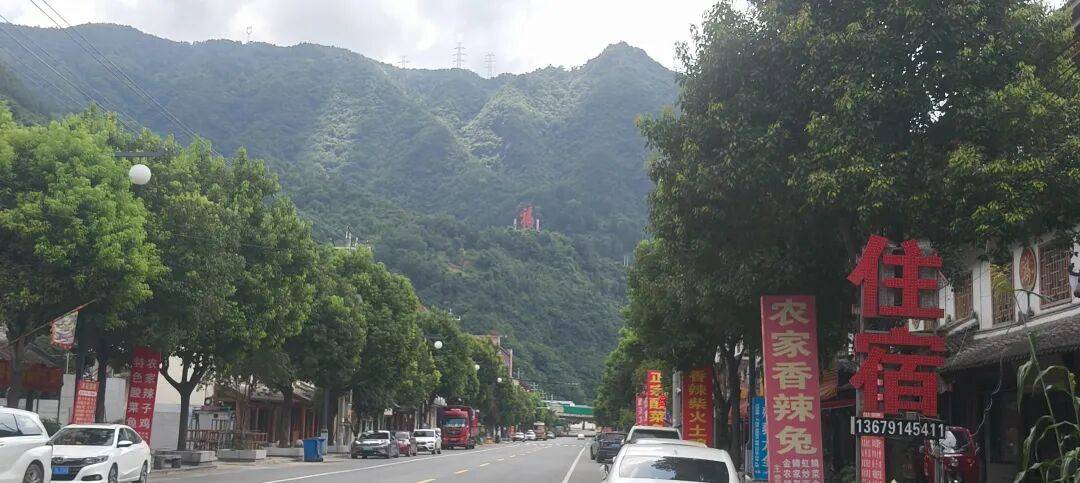 千里单骑走秦晋之三十六：秦岭南坡摩旅三百公里，从山阳县到安康恒口镇