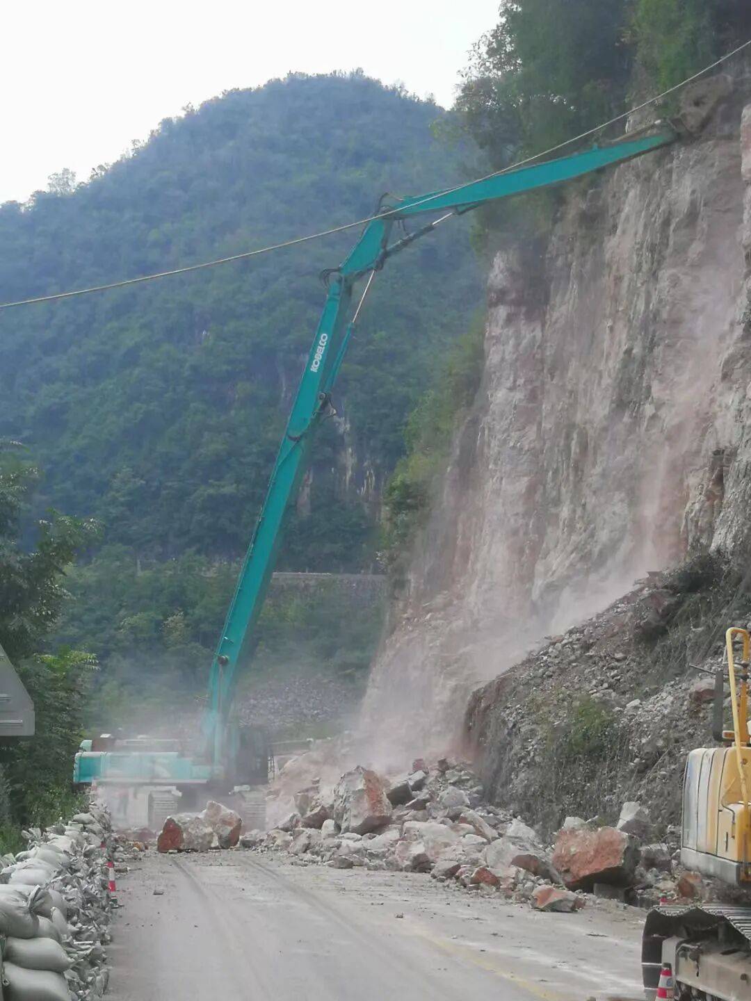 男人都有一个摩旅梦，谁说小踏板不能环游中国