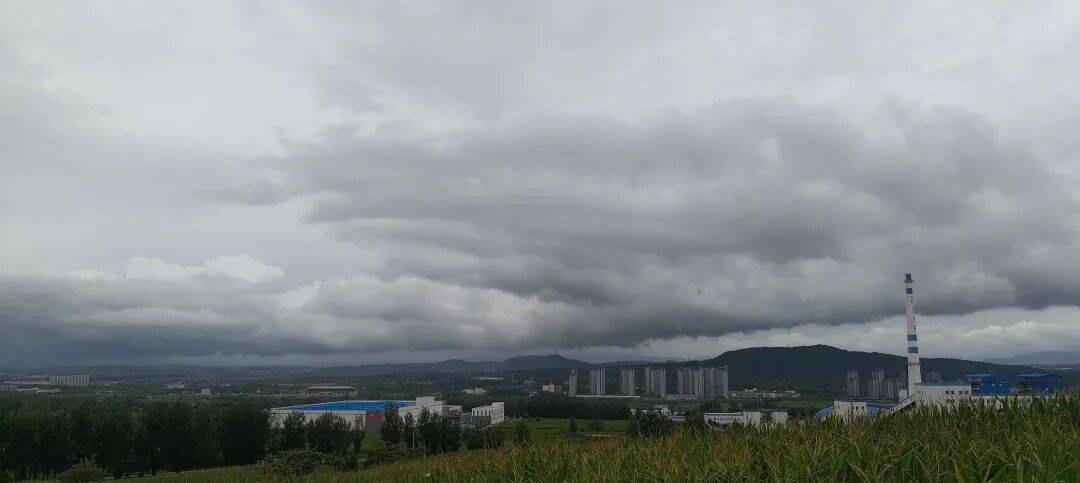 千里单骑走秦晋之二十四    在高平，冒雨游铁佛寺，躲进博物馆