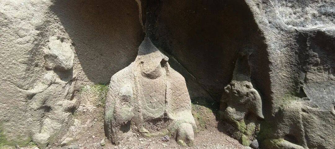 千里单骑走秦晋之二十七   摩旅羊头山，石窟看要清楚，画画不能看太清楚