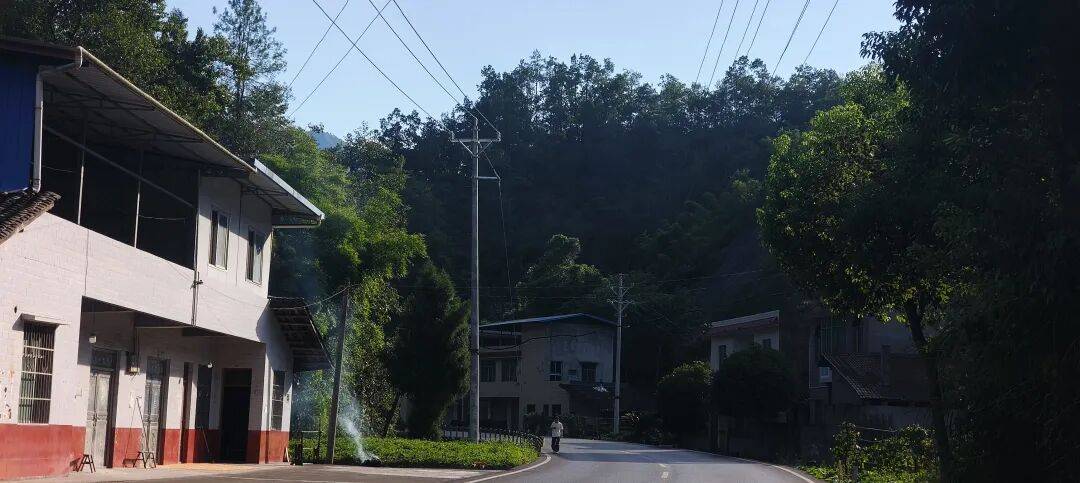 千里单骑走秦晋之三十八：我像一只青蛙，趴在四川这口锅的边缘不敢下锅，里面真烫