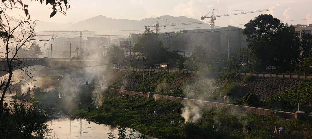 千里单骑走秦晋之三十八：我像一只青蛙，趴在四川这口锅的边缘不敢下锅，里面真烫