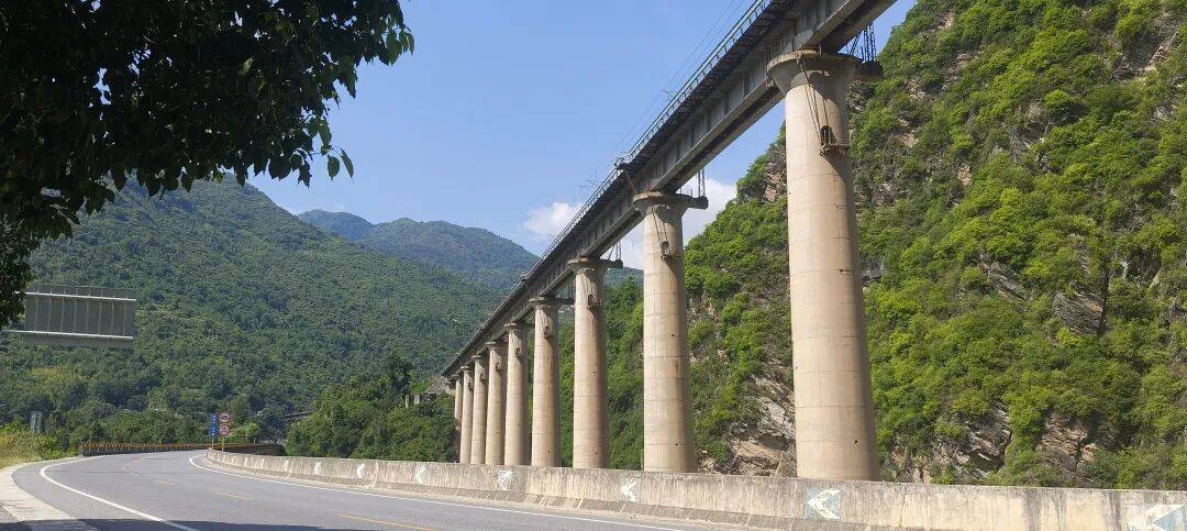 千里单骑走秦晋之三十六：秦岭南坡摩旅三百公里，从山阳县到安康恒口镇