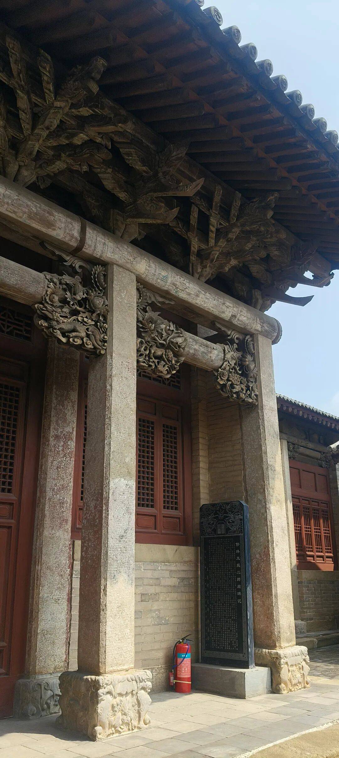 千里单骑走秦晋之二十九：王报二郎庙的金代戏台、骷髅庙吊古，在高庙山石窟待了一个下午