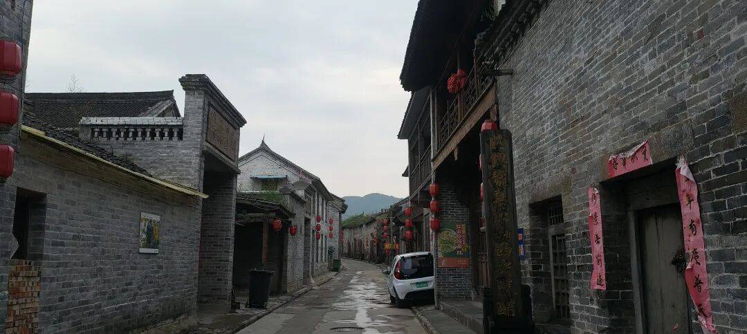 千里单骑走秦晋之三十：在高平崇明寺，遇上最早的宋代建筑，淋了一场大雨去冶底，看到活着的冶底岱庙