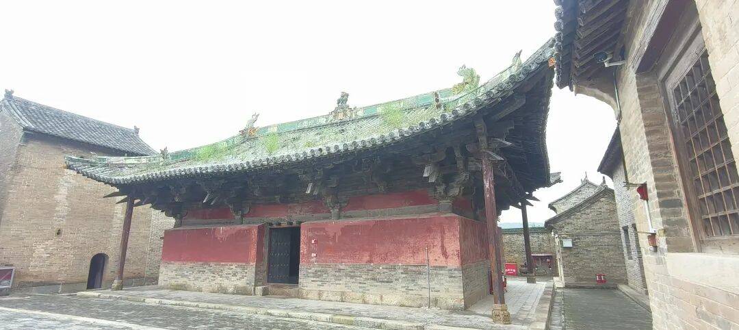 千里单骑走秦晋之三十：在高平崇明寺，遇上最早的宋代建筑，淋了一场大雨去冶底，看到活着的冶底岱庙