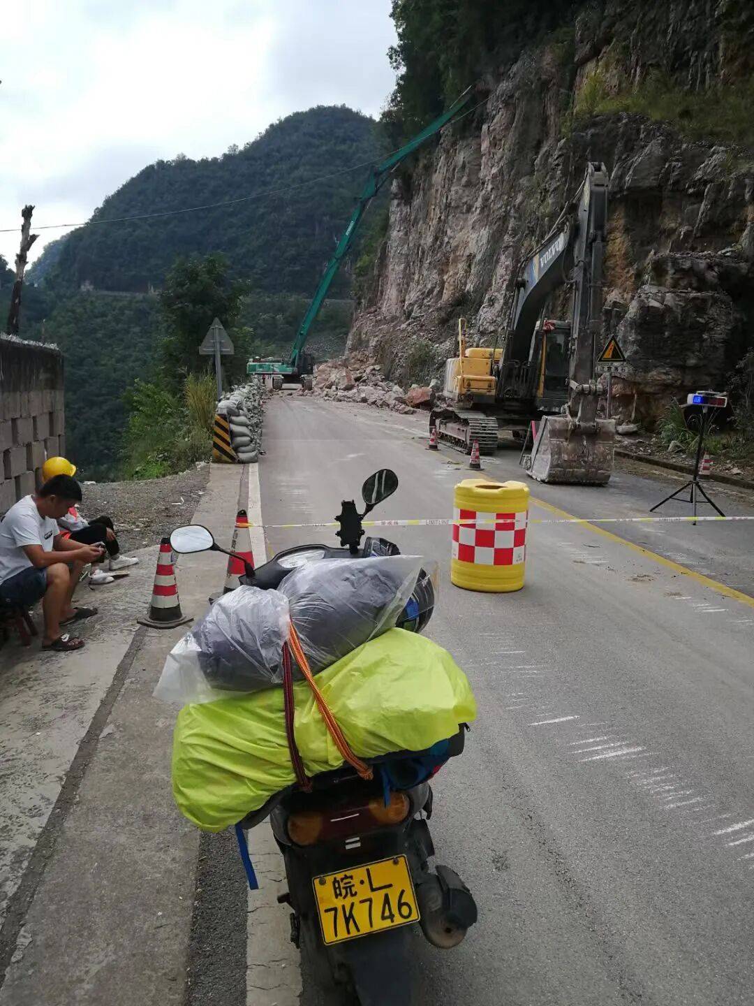 男人都有一个摩旅梦，谁说小踏板不能环游中国