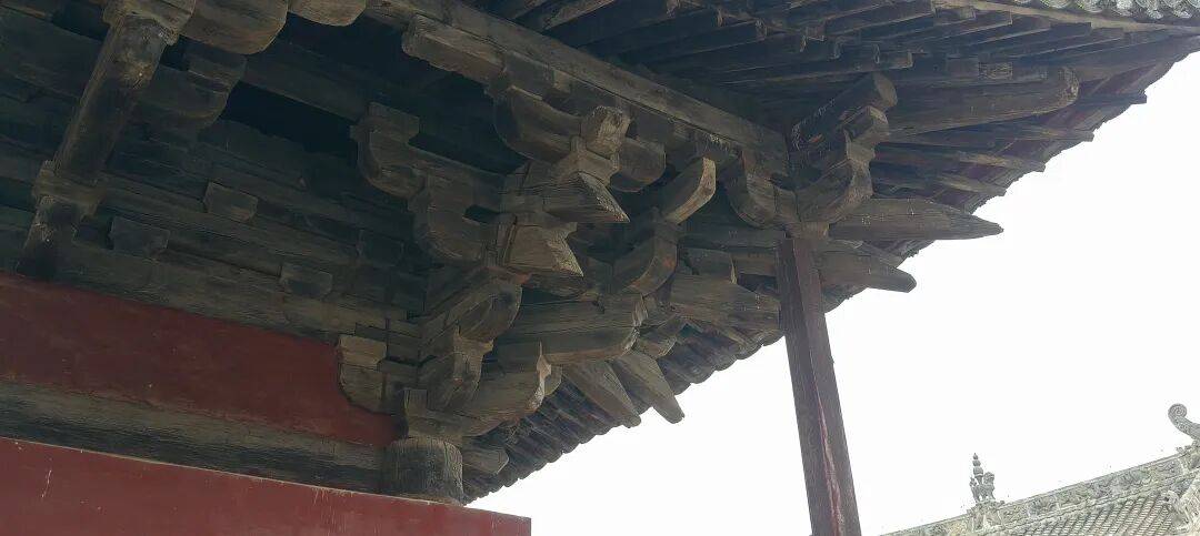 千里单骑走秦晋之三十：在高平崇明寺，遇上最早的宋代建筑，淋了一场大雨去冶底，看到活着的冶底岱庙