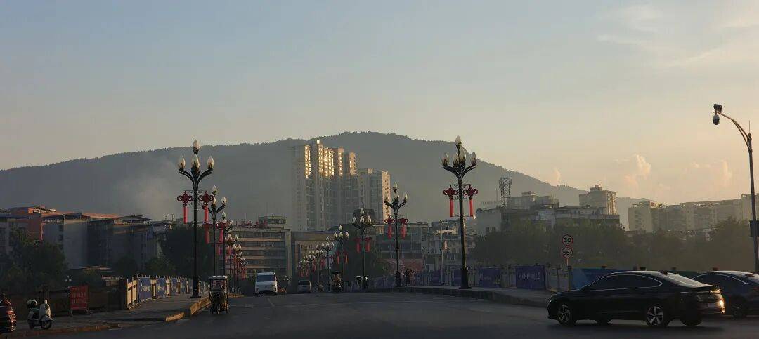千里单骑走秦晋之三十八：我像一只青蛙，趴在四川这口锅的边缘不敢下锅，里面真烫