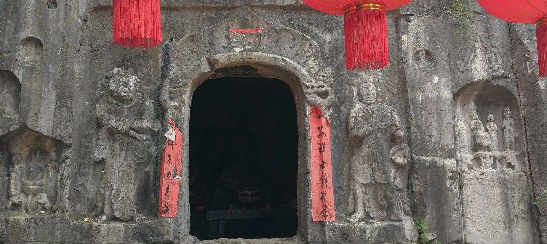 千里单骑走秦晋之二十九：王报二郎庙的金代戏台、骷髅庙吊古，在高庙山石窟待了一个下午