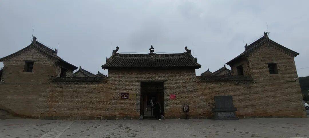千里单骑走秦晋之三十：在高平崇明寺，遇上最早的宋代建筑，淋了一场大雨去冶底，看到活着的冶底岱庙