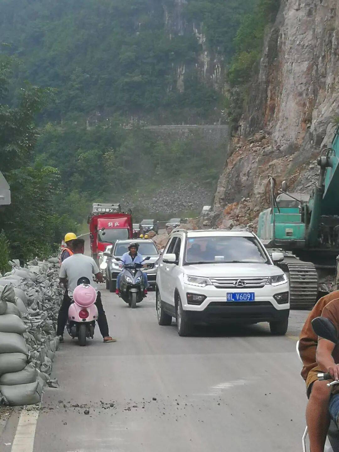 男人都有一个摩旅梦，谁说小踏板不能环游中国