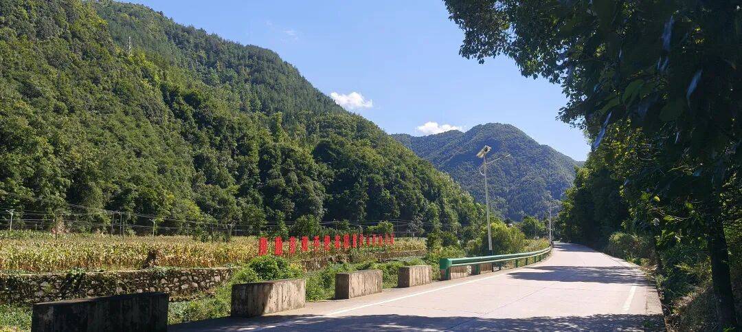 千里单骑走秦晋之三十七：经汉阴、镇巴、高川入蜀，翻越大巴山 300 公里