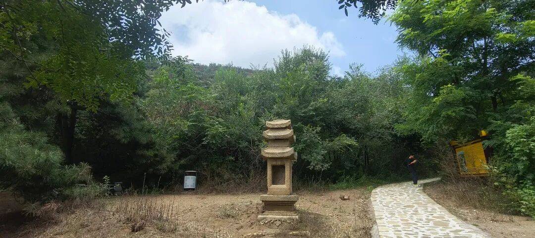 千里单骑走秦晋之二十七   摩旅羊头山，石窟看要清楚，画画不能看太清楚