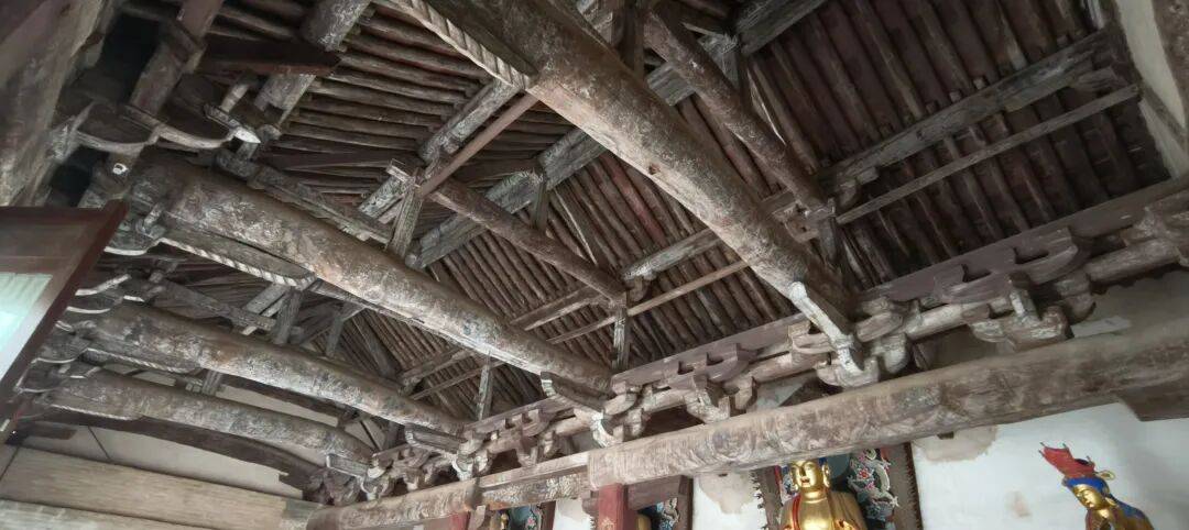 千里单骑走秦晋之三十：在高平崇明寺，遇上最早的宋代建筑，淋了一场大雨去冶底，看到活着的冶底岱庙