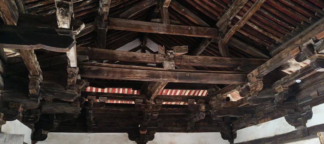 千里单骑走秦晋之三十：在高平崇明寺，遇上最早的宋代建筑，淋了一场大雨去冶底，看到活着的冶底岱庙