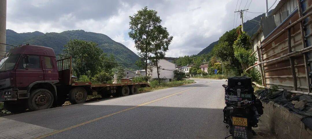 千里单骑走秦晋之三十七：经汉阴、镇巴、高川入蜀，翻越大巴山 300 公里