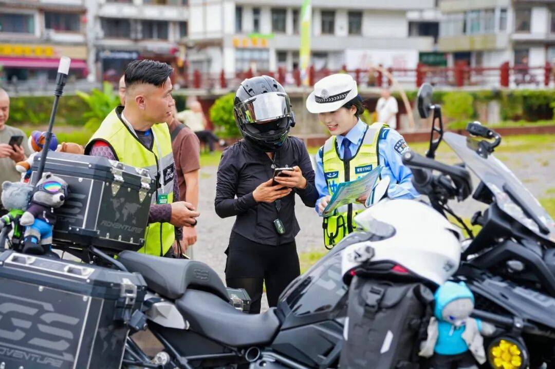 各地摩友奔赴泰顺，只为打卡这条 281 公里摩旅环线