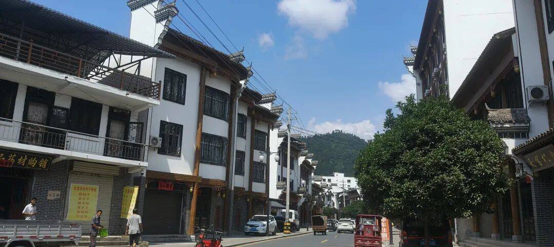 千里单骑走秦晋之三十六：秦岭南坡摩旅三百公里，从山阳县到安康恒口镇