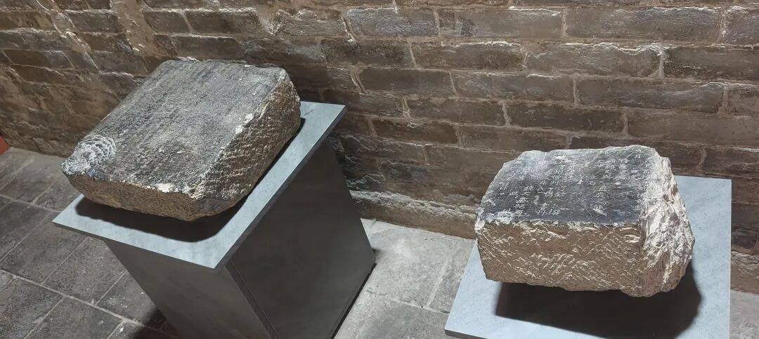 千里单骑走秦晋之二十八    上午见到大殿里的宋代开化寺壁画，下午遇到仙翁庙巨型明代壁画，晚上露宿山西古村