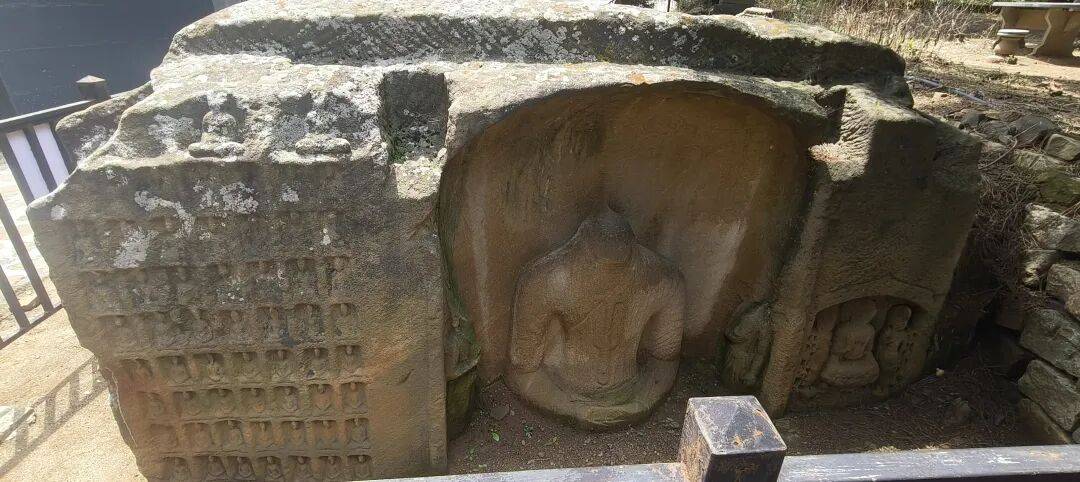 千里单骑走秦晋之二十七   摩旅羊头山，石窟看要清楚，画画不能看太清楚