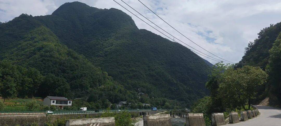 千里单骑走秦晋之三十六：秦岭南坡摩旅三百公里，从山阳县到安康恒口镇