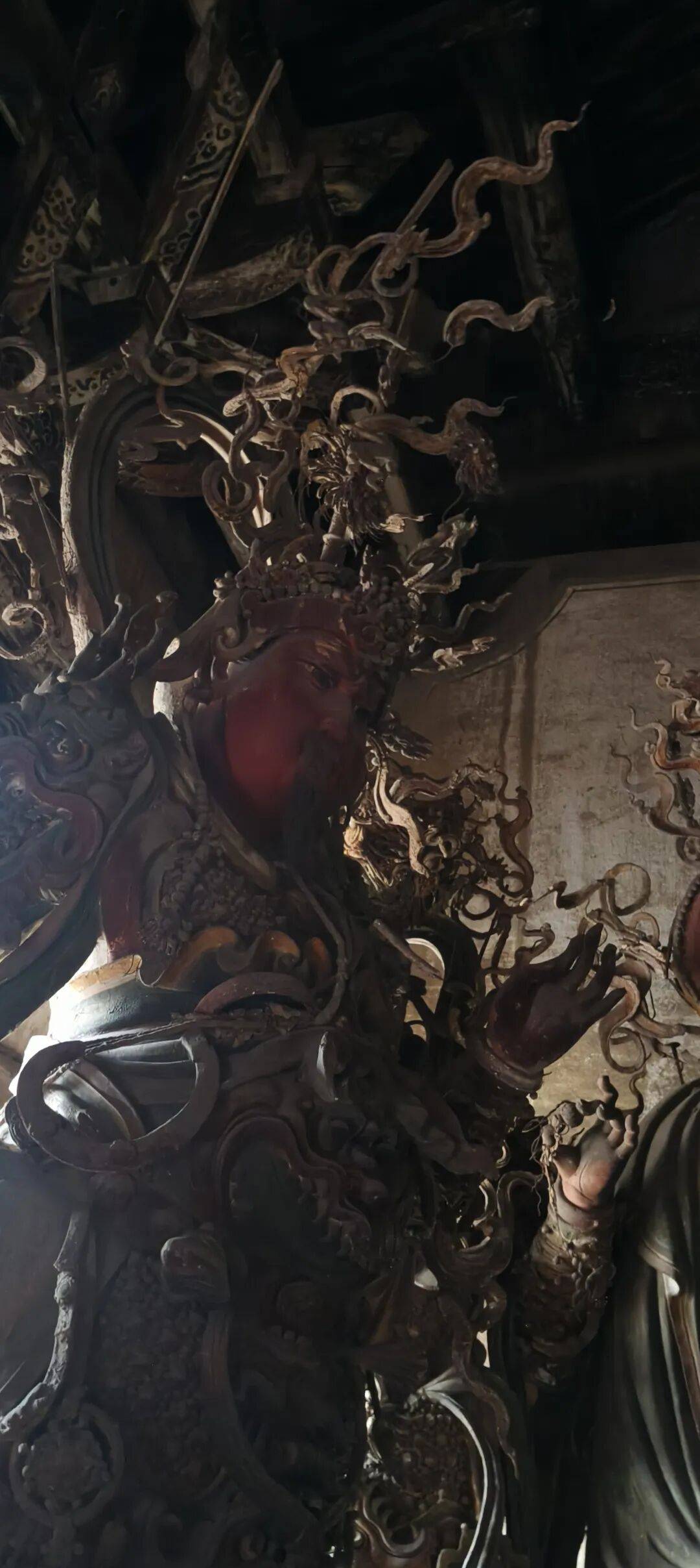 千里单骑走秦晋之二十四    在高平，冒雨游铁佛寺，躲进博物馆